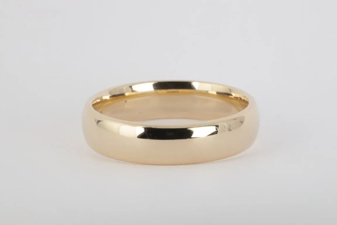 14K Yellow Gold Wedding Band Size 11 (9.5g)