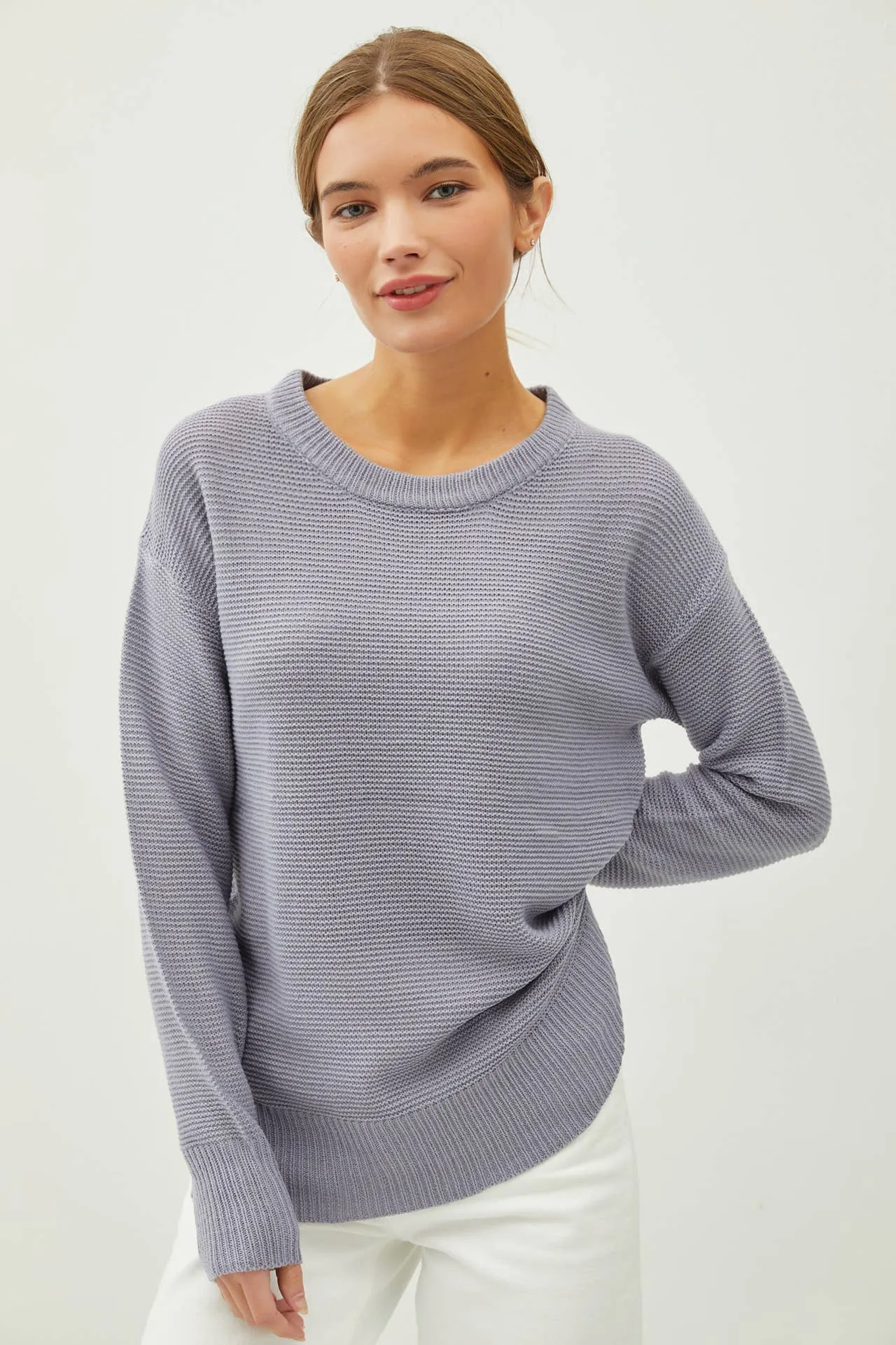 BASIC ROUND NECK BOYFRIEND FIT SWEATER