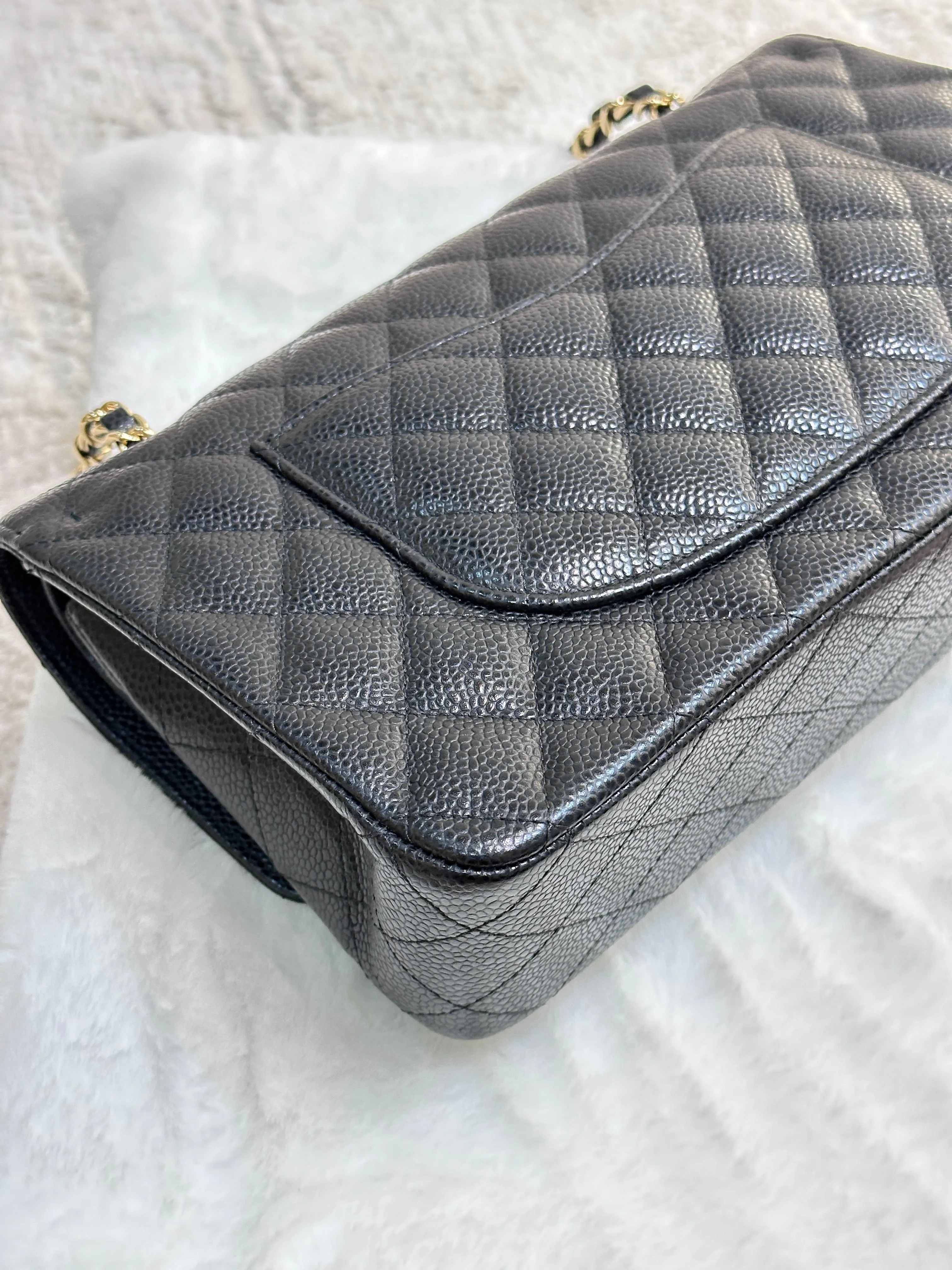 Chanel Medium Classic Caviar Double Flap Black GHW