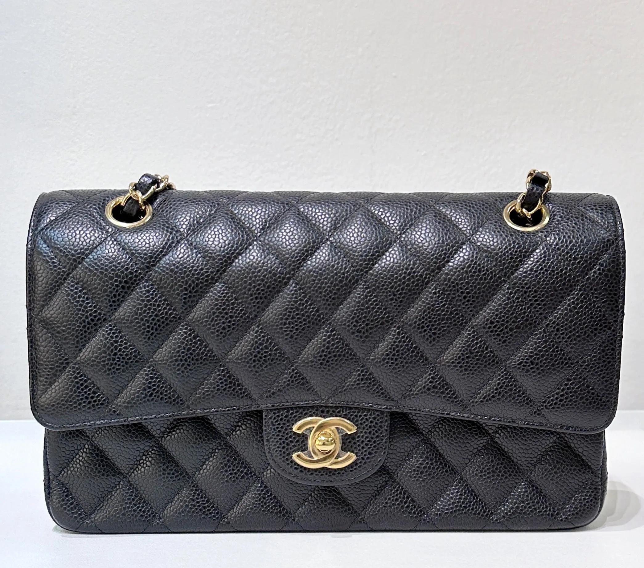 Chanel Medium Classic Caviar Double Flap Black GHW