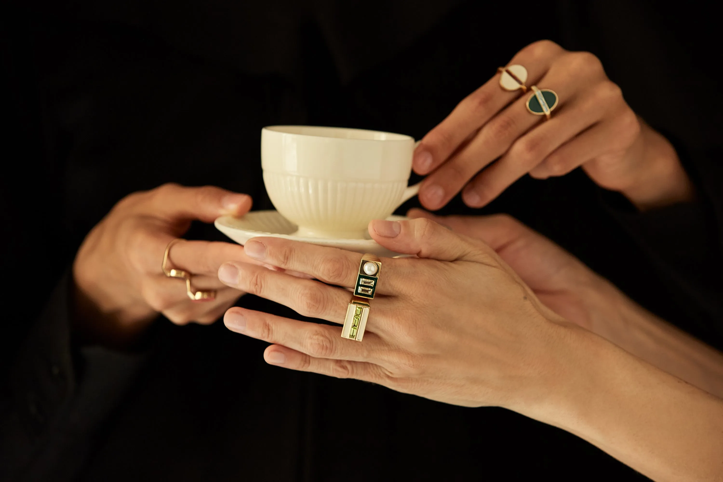 DECO CENTRAL PERIDOT RING