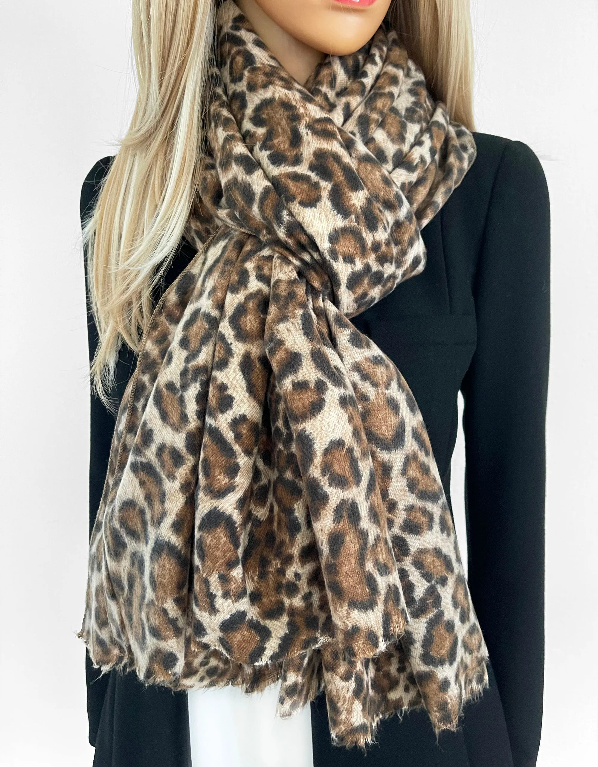 LARGE BROWN SUPER SOFT FLEECE FEEL LEOPARD PRINT SCARF