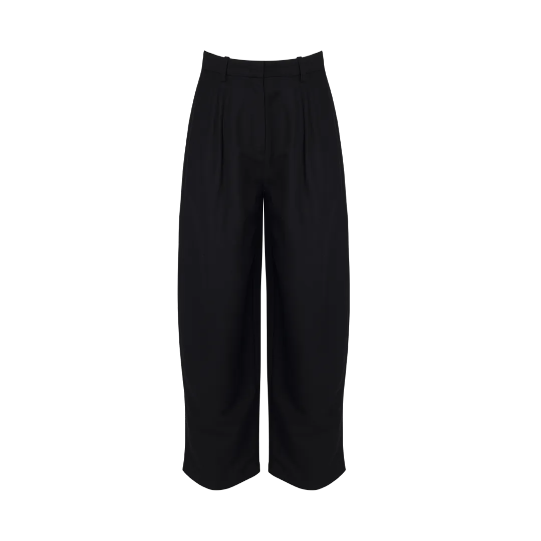 Pleated Barrel Trouser