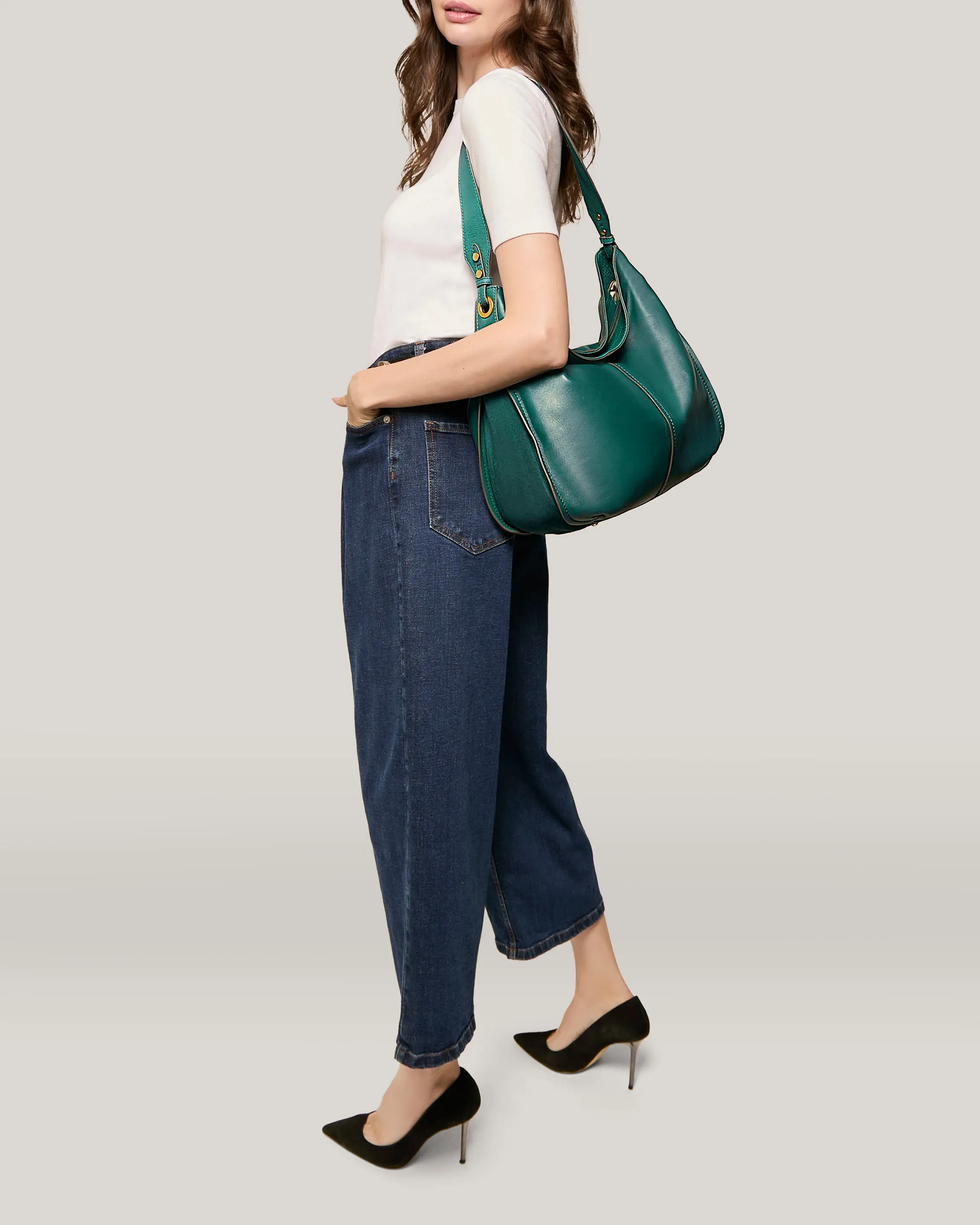 Summit Large Top Zip Hobo