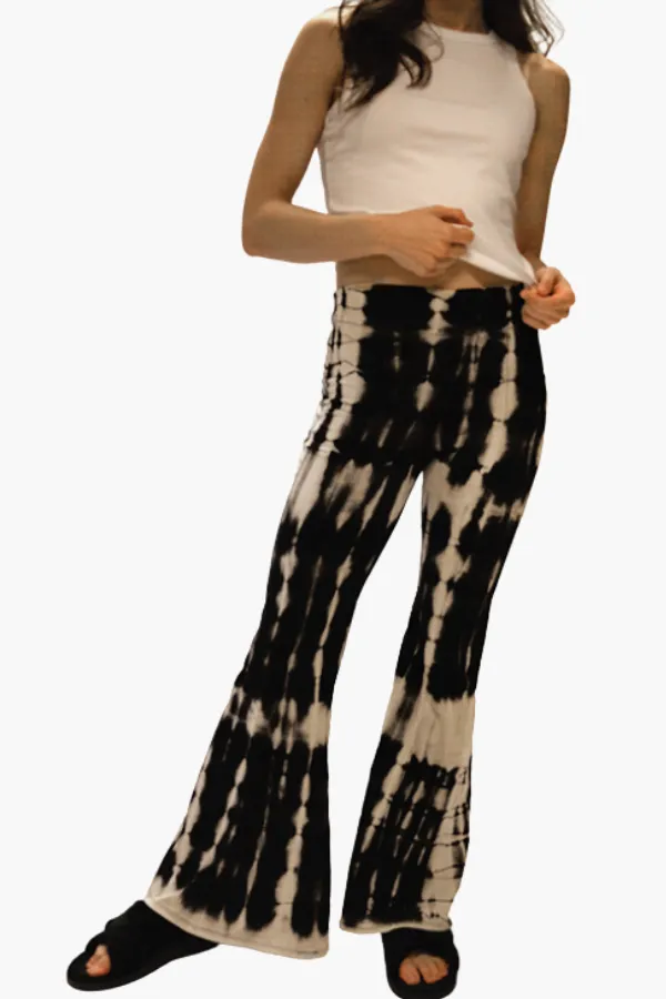 The Charlie: Women's Flared Pant