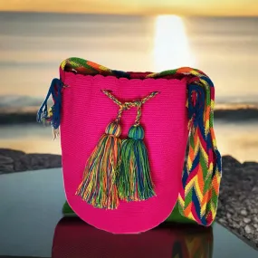 Victoria Unicolor Large Handmade Wayuu Mochila Bag (Pink)